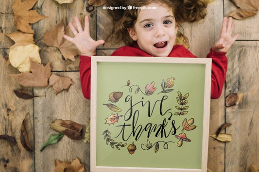 Free Thanksgiving Mockup With Girl And Frame Psd