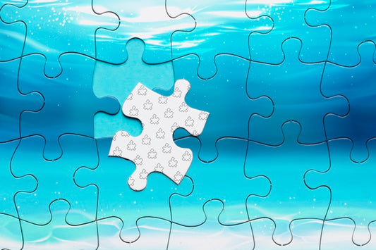 Free Top View Arrangement With Incomplete Puzzle Psd
