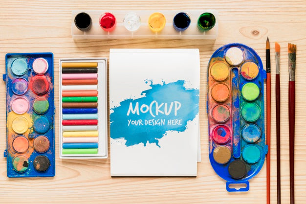Free Top View Artistic Aquarelle With Mock-Up Psd