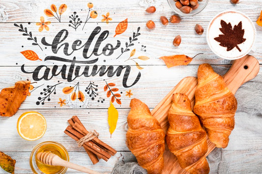 Free Top View Autumn Breakfast Concept On Wooden Background Psd