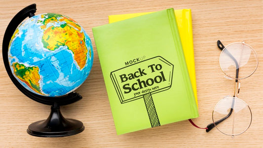 Free Top View Back To School Composition Mock-Up Psd