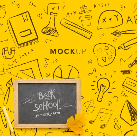 Free Top View Composition With Blackboard Mock-Up Psd