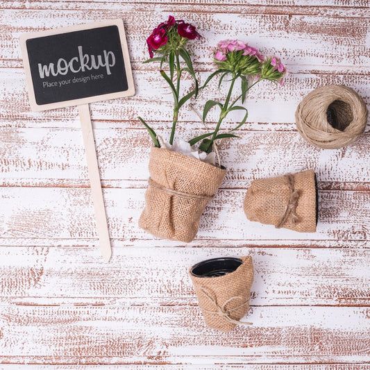 Free Top View Gardening Elements With Blackboard Mock-Up Psd