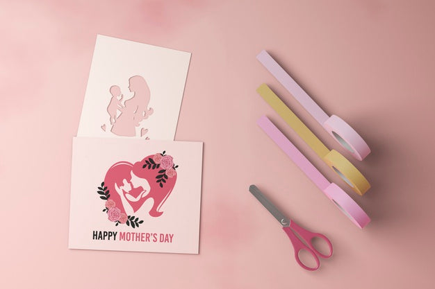 Free Top View Mother'S Day Card With Mock-Up Psd