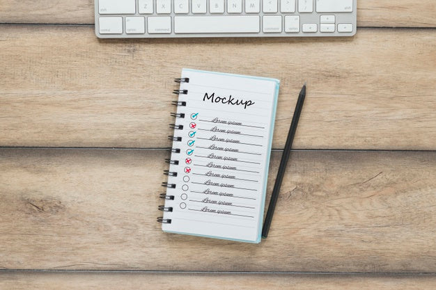 Free Top View Notepad With Mock-Up Concept Psd
