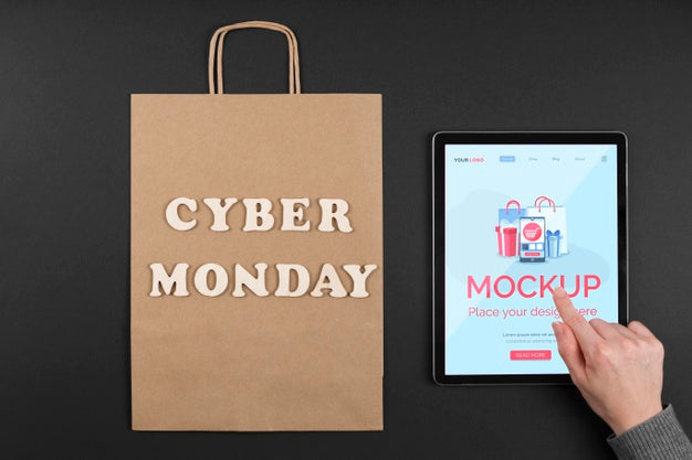 Free Top View Of Cyber Monday Concept Mock-Up Psd