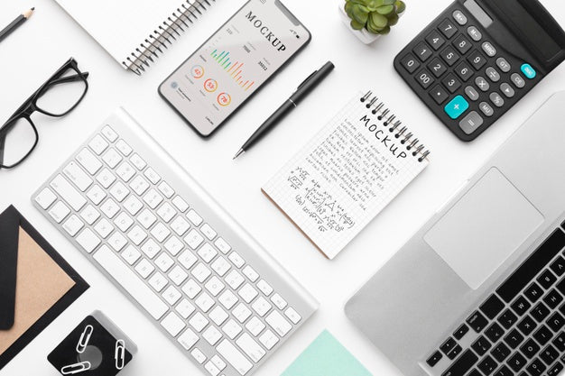 Free Top View Of Desk Concept Mock-Up Psd