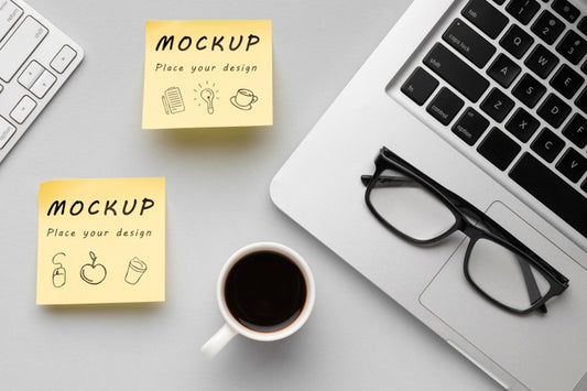 Free Top View Of Desk Concept Mock-Up Psd