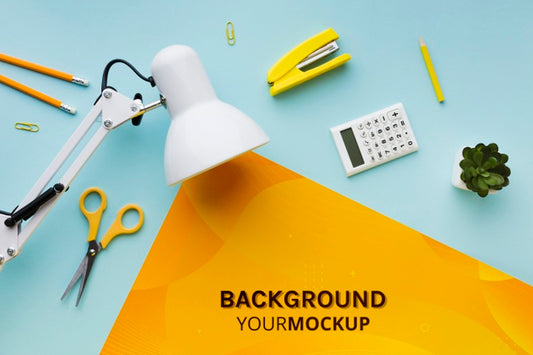 Free Top View Of Desk With Lamp And Plant Psd
