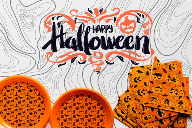 Free Top View Of Halloween Concept Of Plates And Napkins Psd