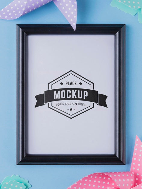 Free Top View Of Mock-Up Frame With Colorful Decorations Psd
