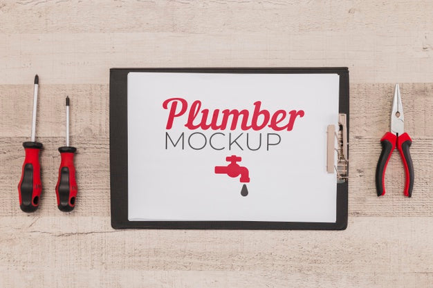 Free Top View Of Plumber Tools With Notepad Psd