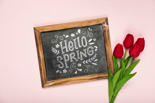 Free Top View Of Spring Tulips And Blackboard Psd