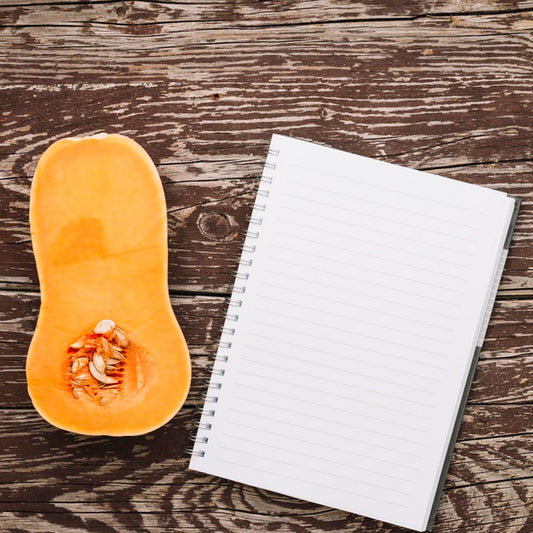 Free Top View Pumpkin With Notebook Psd