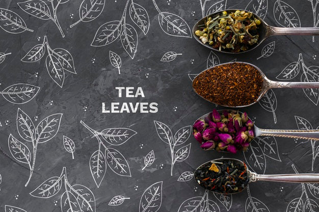 Free Top View Spoons With Tea Herbs Psd