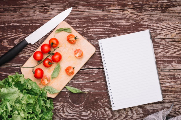 Free Top View Tomatoes On Table Psd