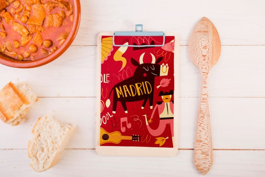 Free Traditional Spanish Food Mockup With Clipboard Psd