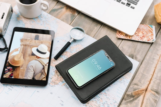 Free Travel Concept With Smartphone And Tablet Psd