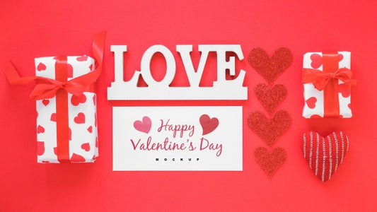 Free Valentine Card Mockup With Composition Of Objects Psd