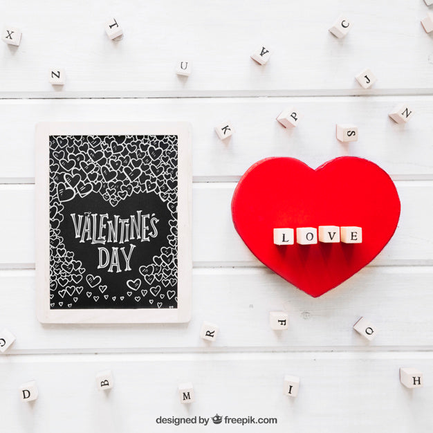 Free Valentine Elements And Frame Mockup Psd