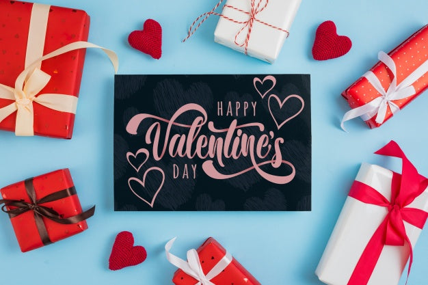 Free Valentines Card Mockup With Presents Psd