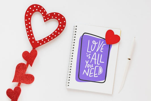 Free Valentine'S Day Concept Mock-Up Psd