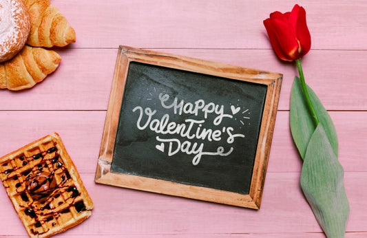 Free Valentines Day Slate Mockup With Breakfast Psd