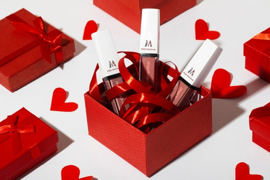 Free Valentines Day Still Life With Lipstick Mockup Psd
