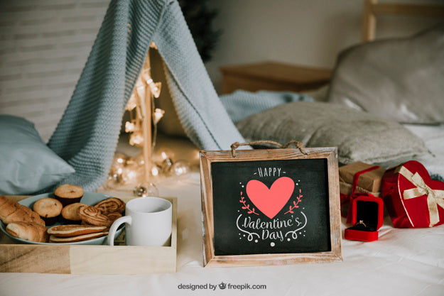 Free Valentines Frame And Elements Mockup Psd