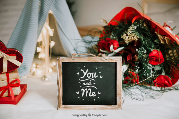 Free Valentines Frame And Elements Mockup Psd