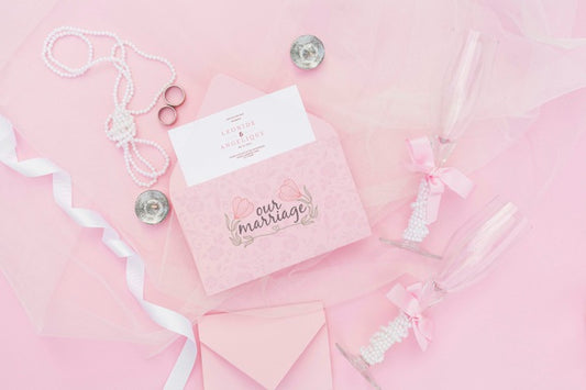 Free Wedding Decoration In Pink Tones With Envelope And Glasses Of Champagne Psd