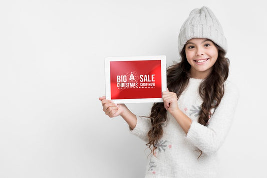 Free Winter Sales Presentated By Young Girl Psd