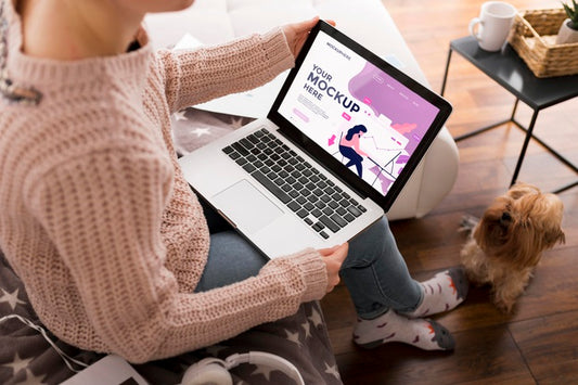 Free Woman At Home With Laptop Mock-Up Psd