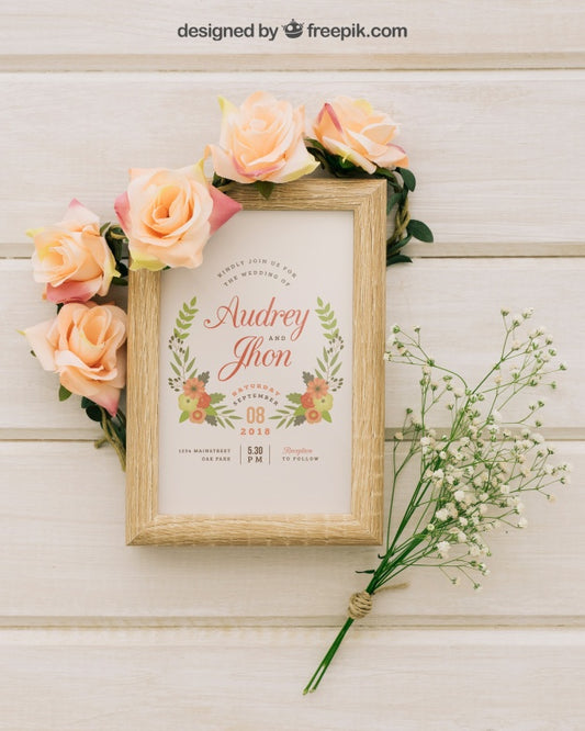 Free Wooden Frame, Flowers And Bouquet Psd