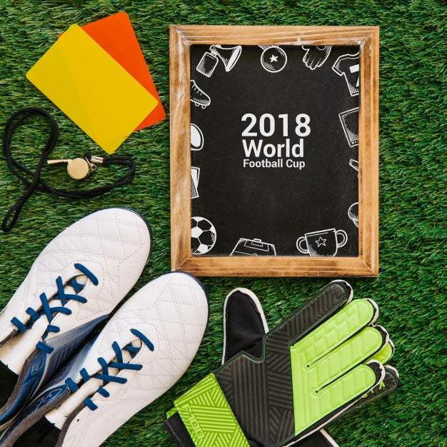 Free World Football Cup Mockup With Slate Psd