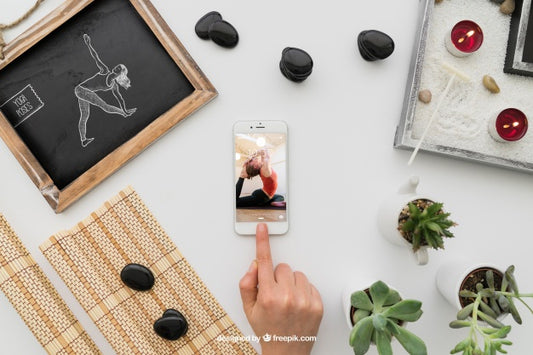 Free Yoga Composition With Smartphone Psd