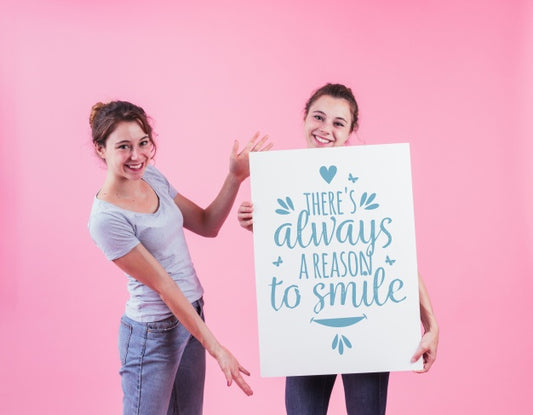 Free Young Girls Holding White Board Mockup Psd
